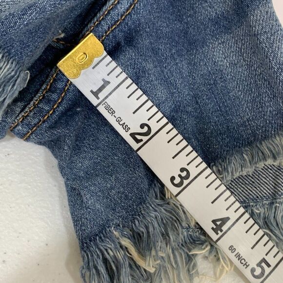 KanCan Jean Shorts sz 13 / 30 Inseam 3.5" Stretch Mid Rise Distressed New NWT - Picture 6 of 11